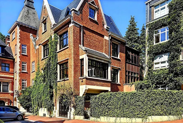 Huis te koop in Ixelles – 1/10