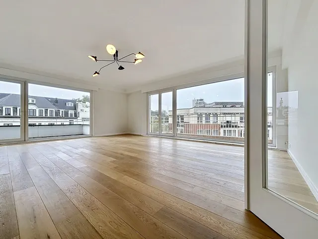 Appartement te koop in Ixelles – 1/10