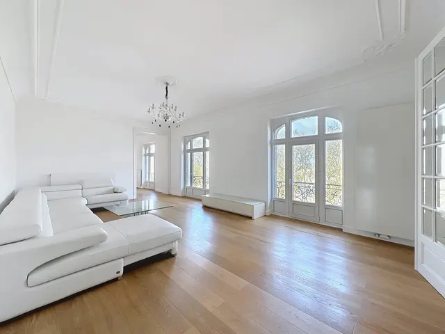Appartement te koop in Ixelles – 1/10