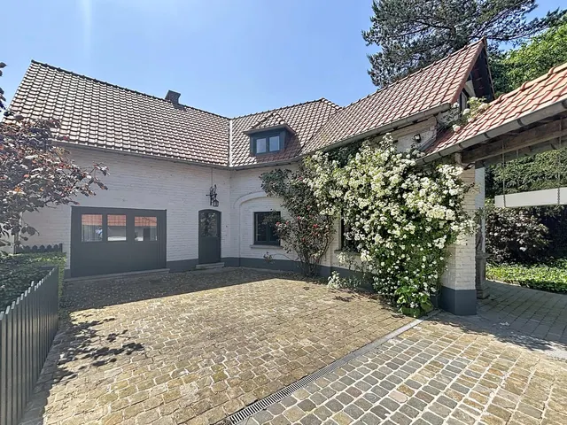 Maison à vendre à Woluwe-Saint-Pierre – 1/10