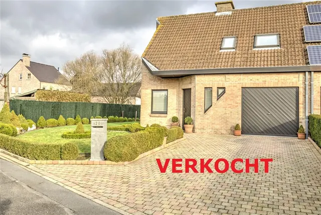 Huis à vendre à Bottelare – 1/2
