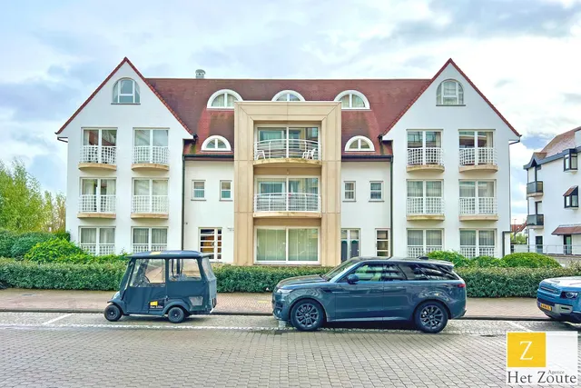 Gesloten garagebox te huur in Knokke-Heist – 1/3