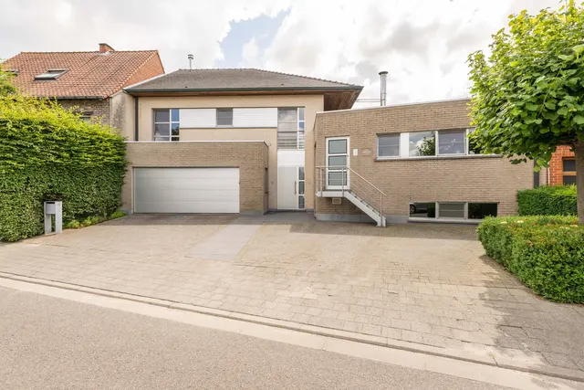 Huis te koop in Ruiselede – 1/10
