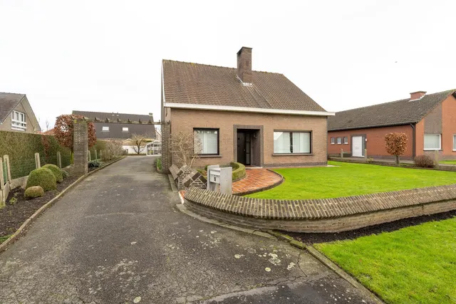 Huis te koop in Aalter – 1/10