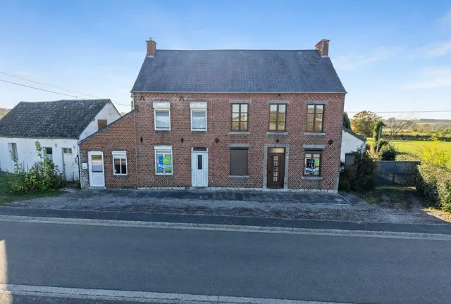 Huis te koop in Momignies – 1/10