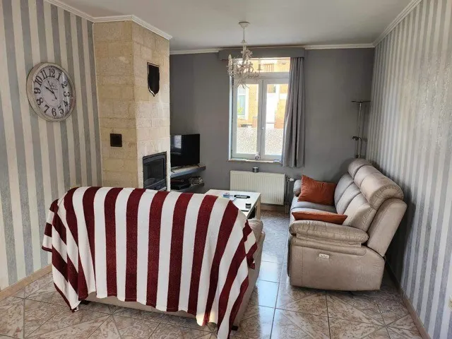 Appartement te koop in Nimy – 1/10