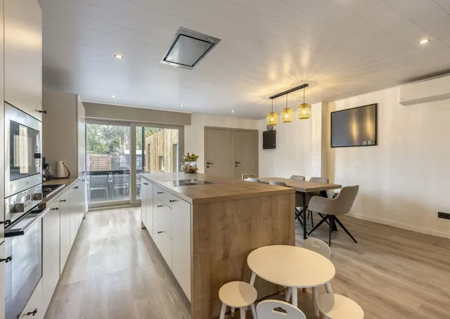 Rijwoning te koop in Meulebeke – 1/10