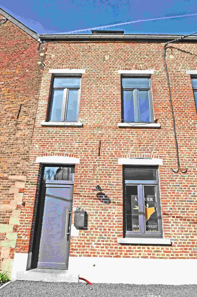 Huis te koop in Nivelles – 1/10