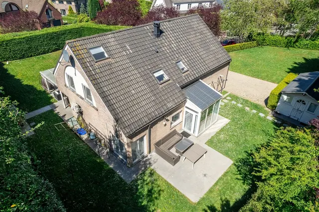 Villa te koop in Waterloo – 1/10