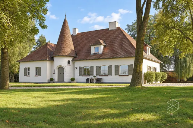 Villa te koop in Knesselare – 1/10