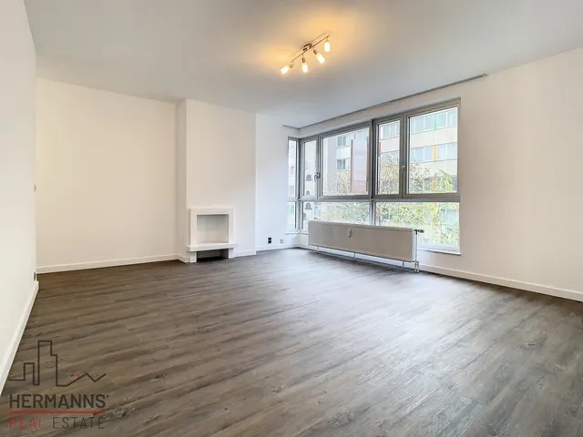 Appartement te huur in Etterbeek – 1/10
