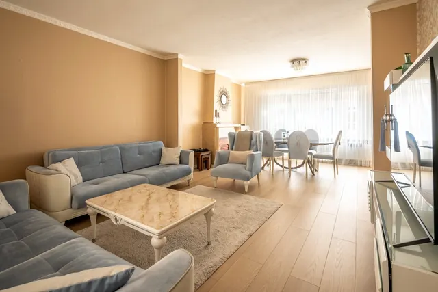 Huis te koop in Hoboken – 1/10