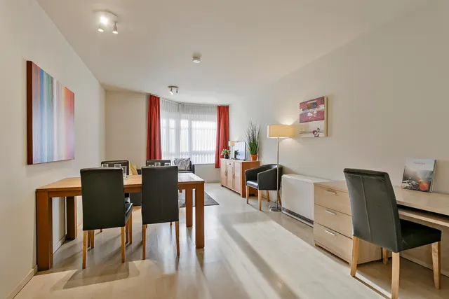 Appartement te huur in Schaarbeek – 1/6
