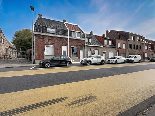 Huis te koop in Harelbeke – 1/10