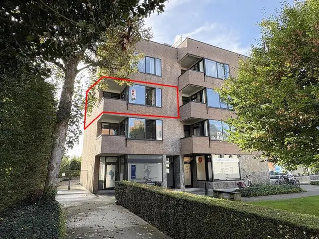Appartement te koop in Sint-Kruis – 1/10