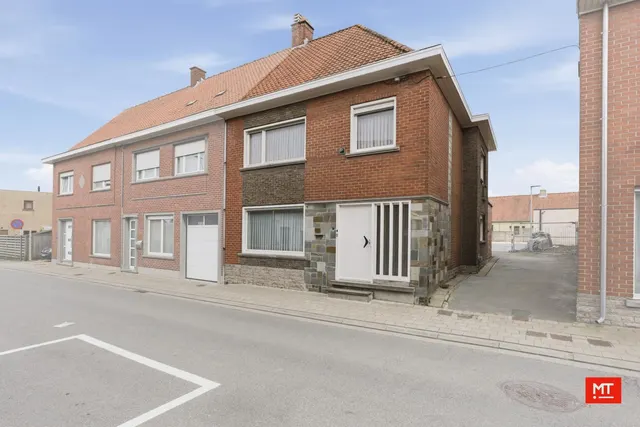 Huis te koop in Meulebeke – 1/10