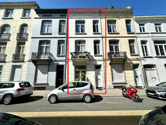 Huis te koop in Saint-Gilles – 1/10