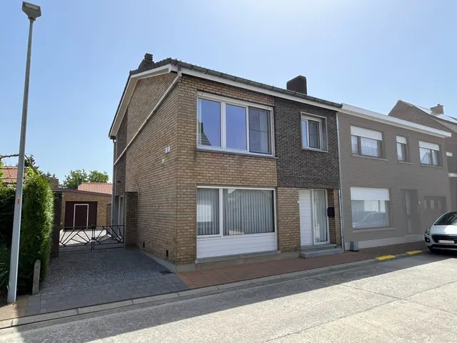 Huis te koop in Beernem – 1/10