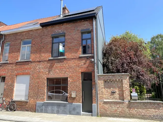 Huis te koop in Assebroek – 1/10