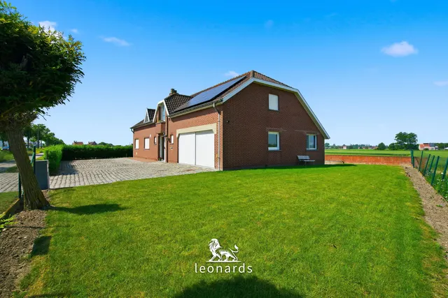 Huis te koop in Ledegem – 1/10