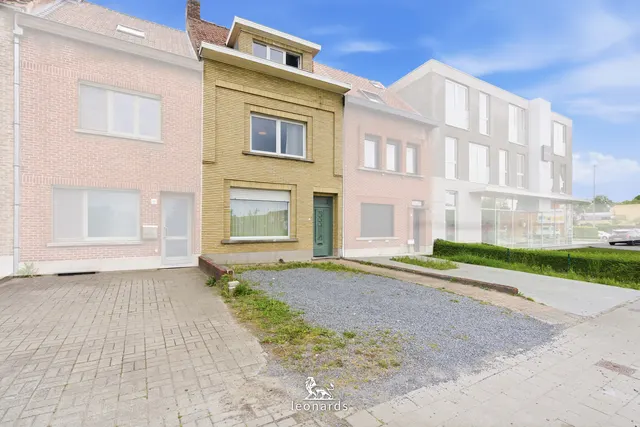 Huis te koop in Kortrijk – 1/10