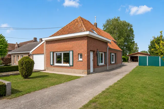Huis te koop in Moorslede – 1/10
