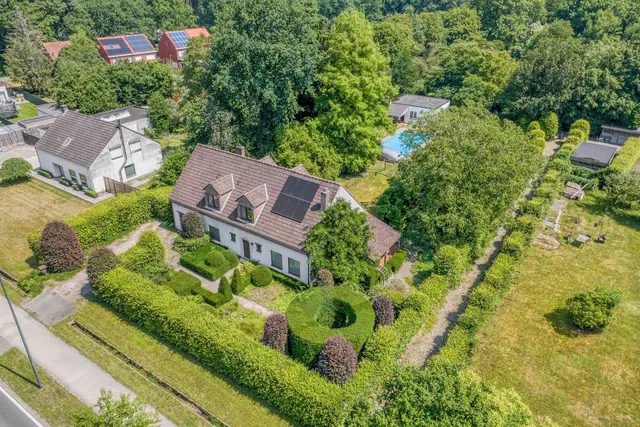 Villa à vendre à Zoersel – 1/10