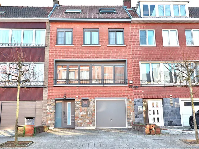 Huis te koop in Strombeek-Bever – 1/10