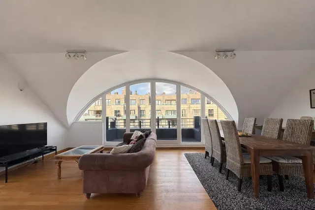 Appartement te koop in Woluwe-Saint-Pierre – 1/10