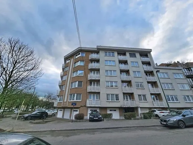 Appartement te koop in Molenbeek-Saint-Jean – 1/9