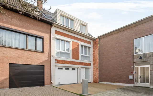 Bel-étage for sale in Wilrijk – 1/10