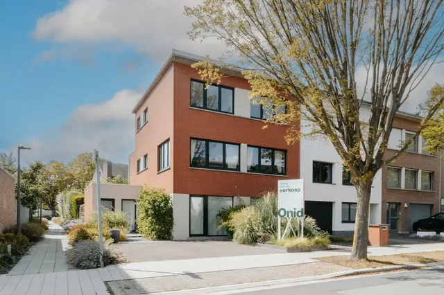 Huis te koop in Wilrijk – 1/10