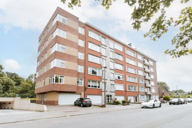 Appartement te koop in Wilrijk – 1/10