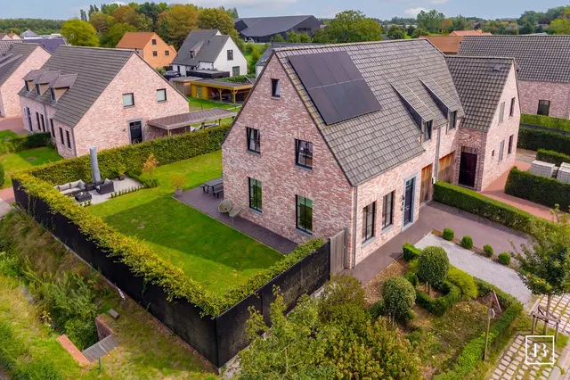 Huis te koop in Jabbeke – 1/10
