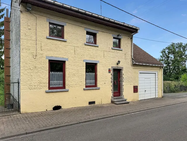 Huis te koop in Court-Saint-Etienne – 1/10