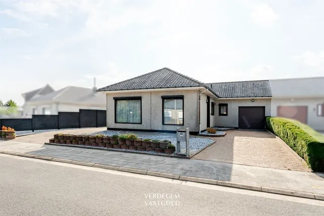 Bungalow à vendre à Zelzate – 1/10
