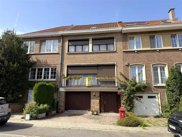 Bel-étage à vendre à Woluwé-Saint-Pierre – 1/21