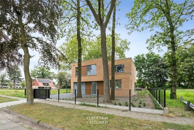 Villa for sale in Sleidinge – 1/23