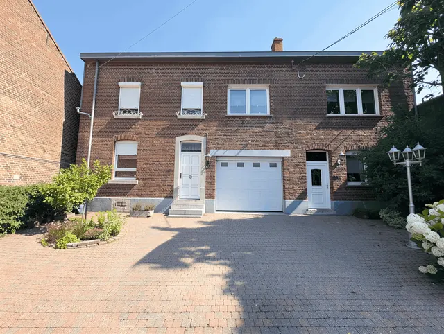 Maison à vendre à Waremme – 1/10