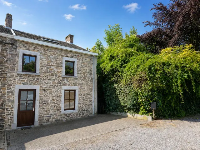 Huis te koop in Neuville-en-Condroz – 1/10