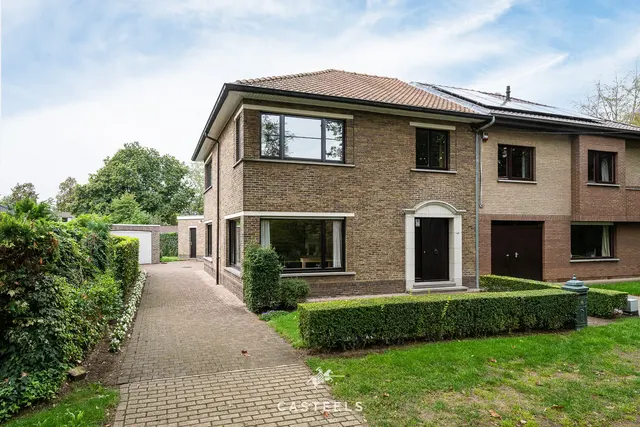 Huis te koop in Mariakerke – 1/10