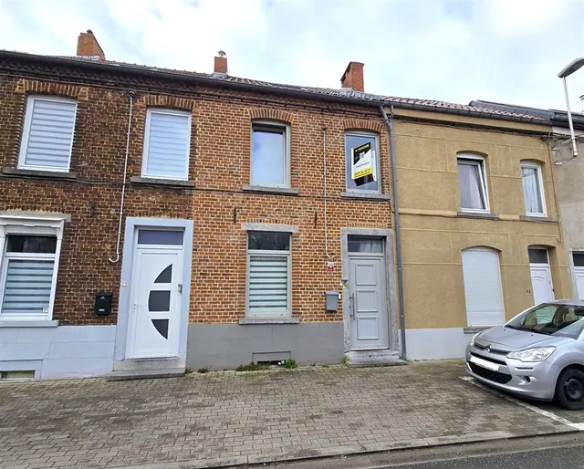 Villa maison ferme à vendre à Pont-A-Celles – 1/10