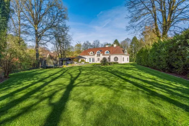 Villa à vendre à Belsele – 1/10