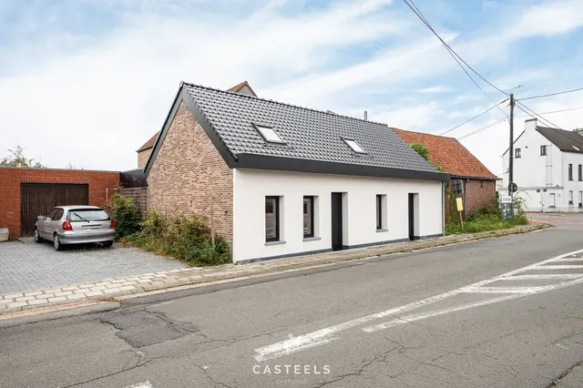 Huis for sale in Zottegem – 1/10