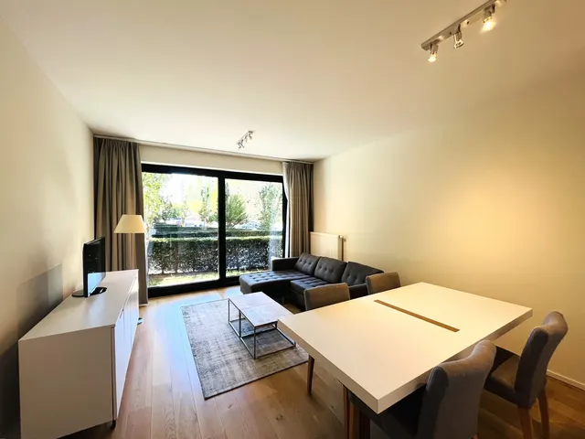 Rez-de-chaussée avec jardin te huur in Evere – 1/10