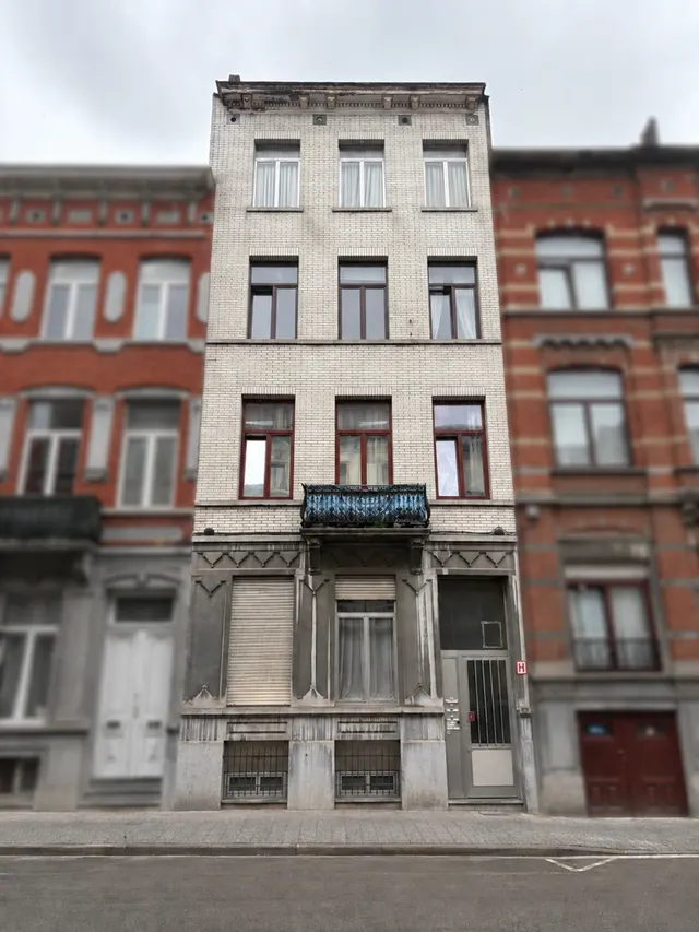Appartement te koop in Molenbeek-Saint-Jean – 1/8