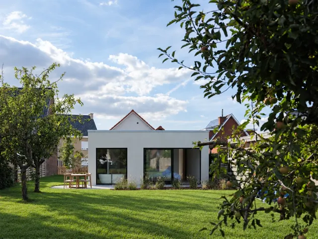 Huis te koop in Kruisem – 1/10
