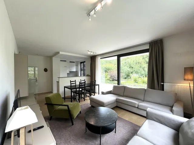 Rez-de-chaussée à louer à Bruxelles – 1/10