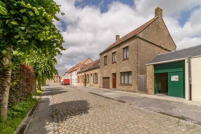 Huis te koop in Beauvoorde – 1/10
