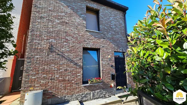 Huis te koop in Jumet – 1/10